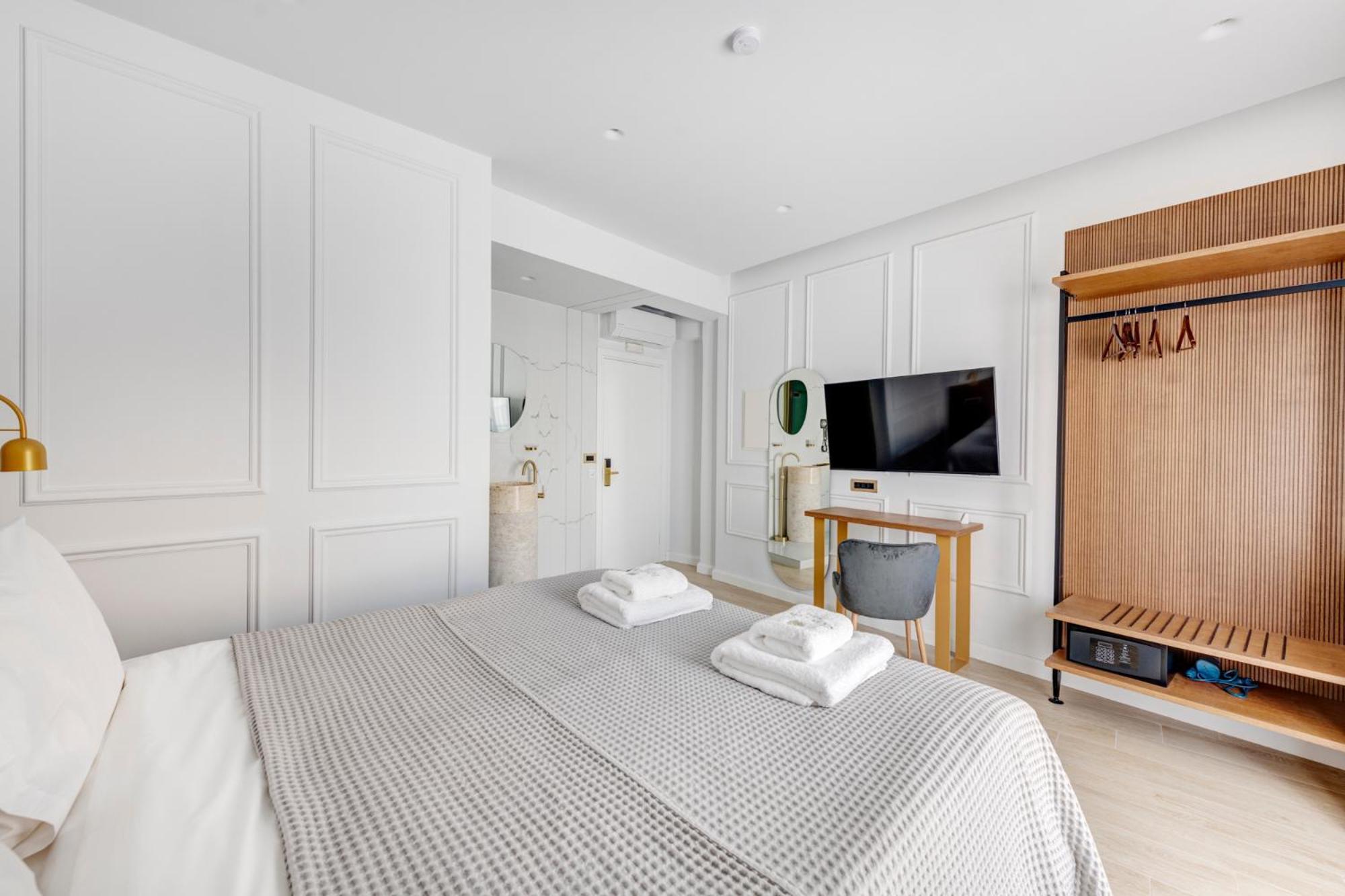Eclectic Syros Bed & Breakfast Ermoupoli Dış mekan fotoğraf