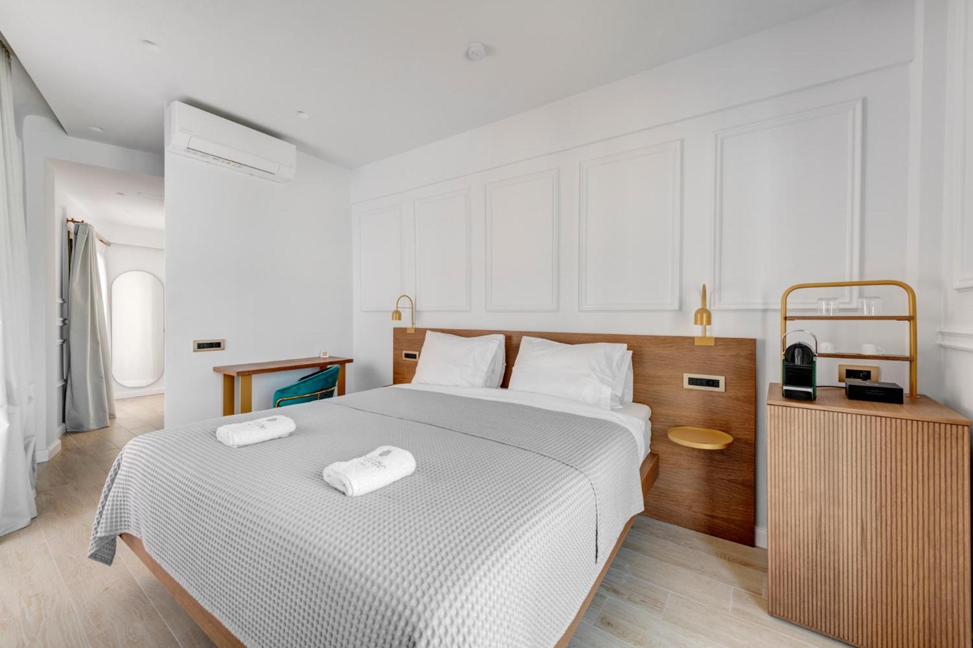 Eclectic Syros Bed & Breakfast Ermoupoli Dış mekan fotoğraf